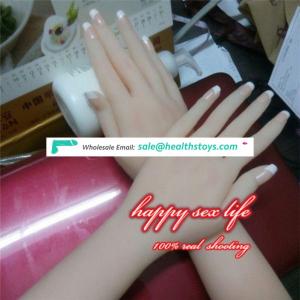 china suppliers Very Lifelike Silicone Hand Mannequin Displaying Ring